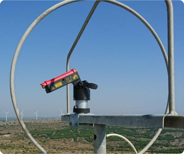 wind sensor on post