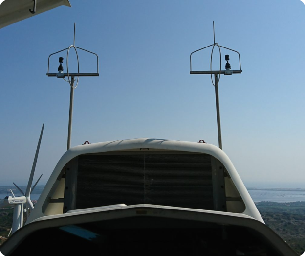 two wind sensors on wind turbine